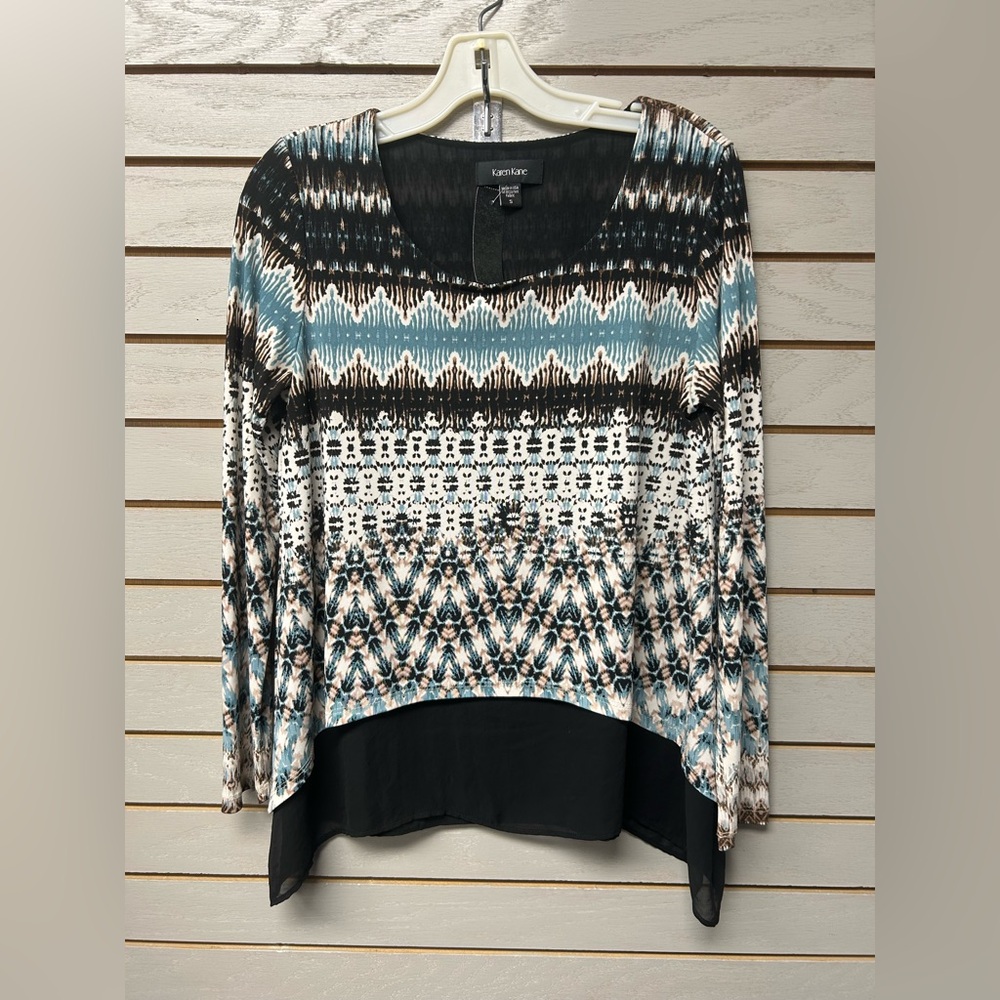 Karen Kane Women's Black and Blue Patterned Blouse